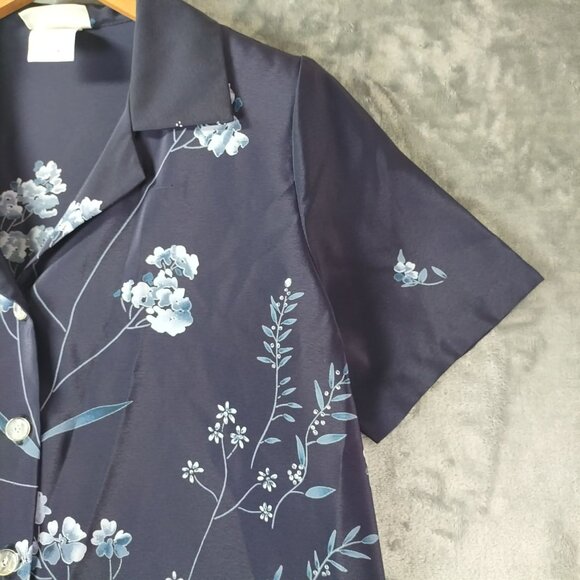 Two Twenty Womens Navy Floral Button Up Top S Petite Made in USA Garden Vibes - Picture 3 of 9